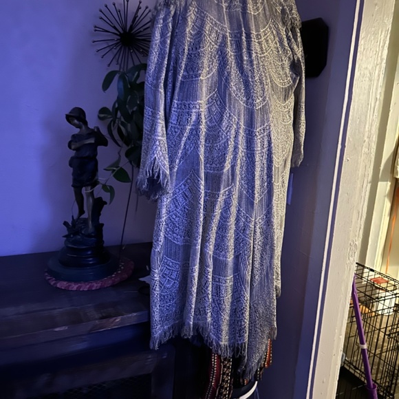 Damianou Vtg Cover Elegant Fringed Metallic Med - Picture 2 of 9